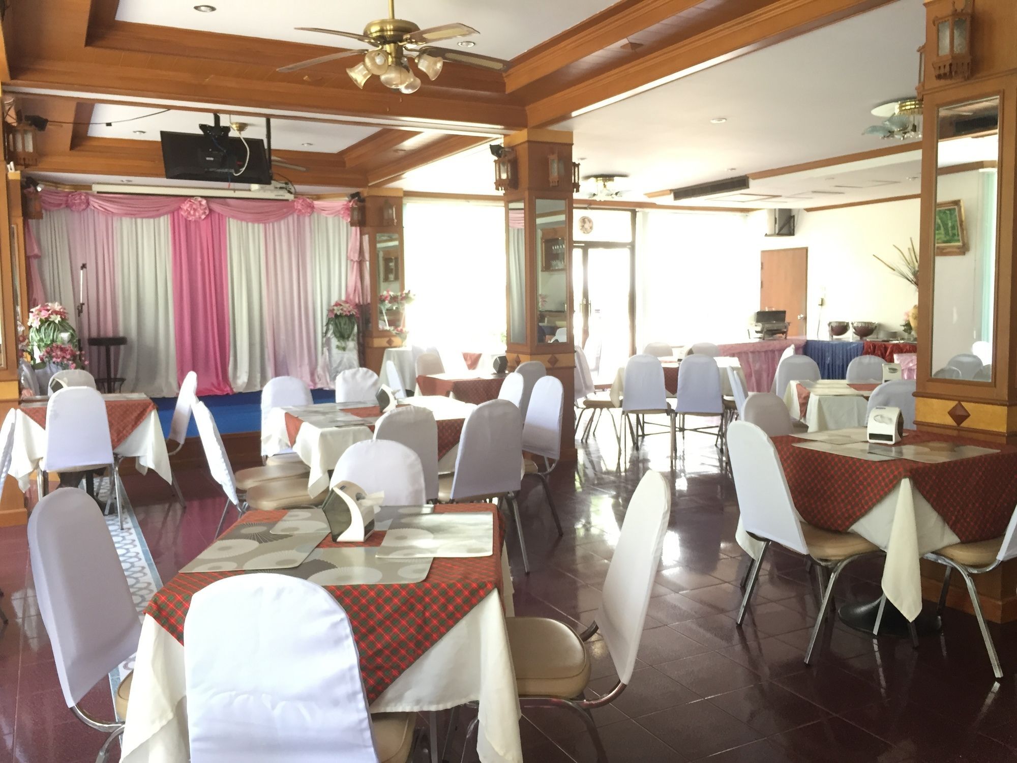 Krabi Golden Hill Hotel Екстериор снимка